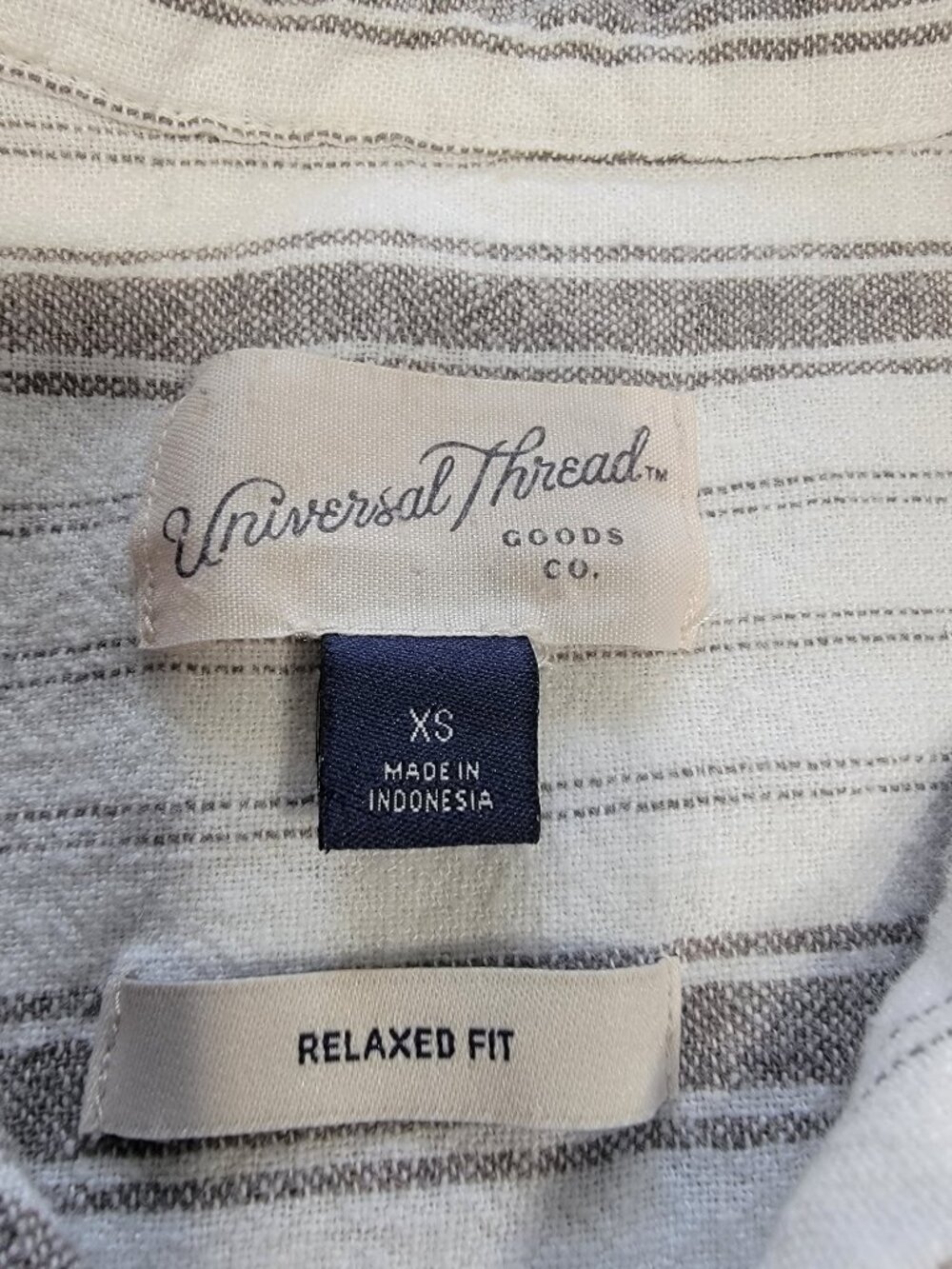 Universal Thread Size XS Gray & White Striped Relaxed Fit Button Down Shirt - Picture 11 of 12
